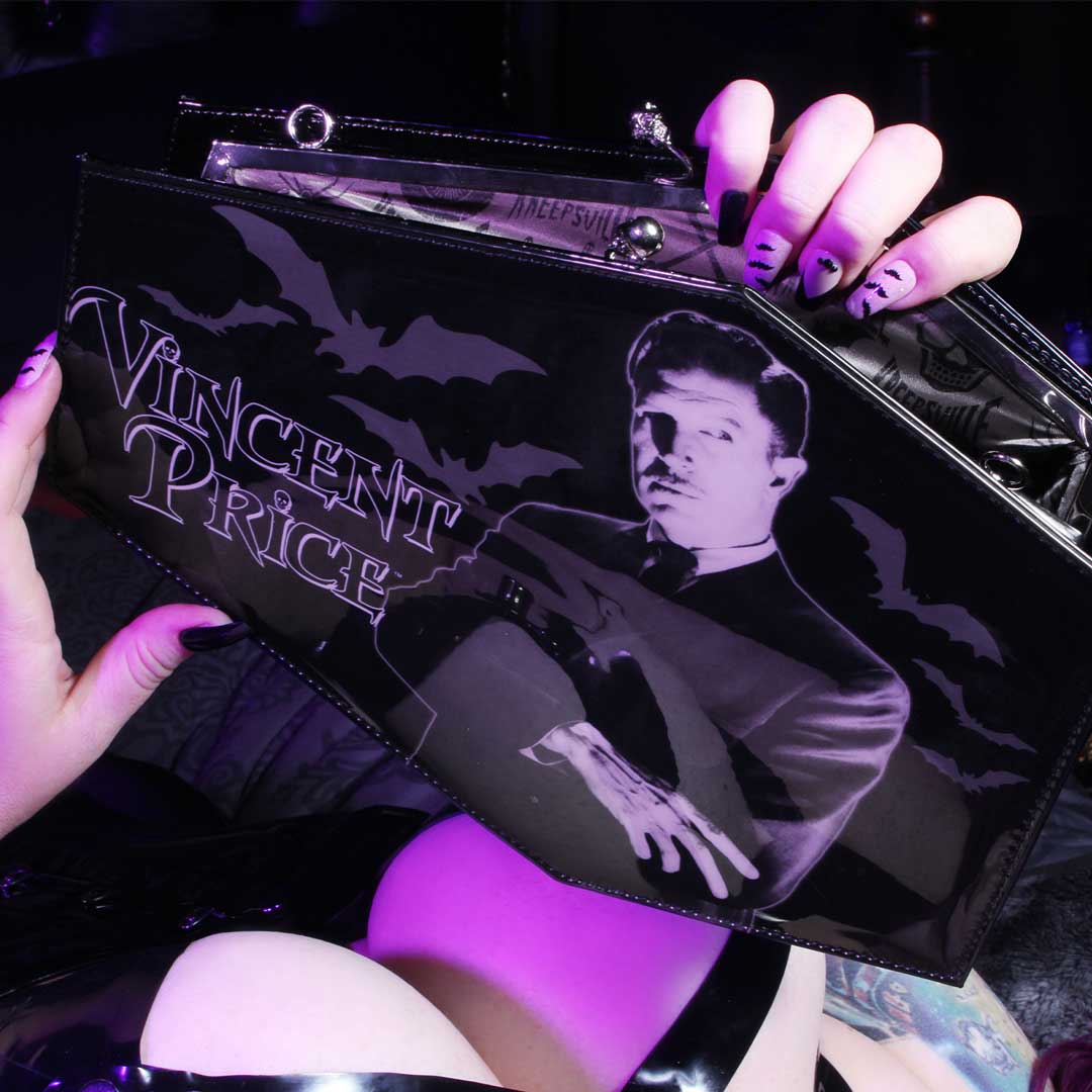 Vincent Price Skull Kiss Lock Deluxe Coffin Handbag - Kreepsville