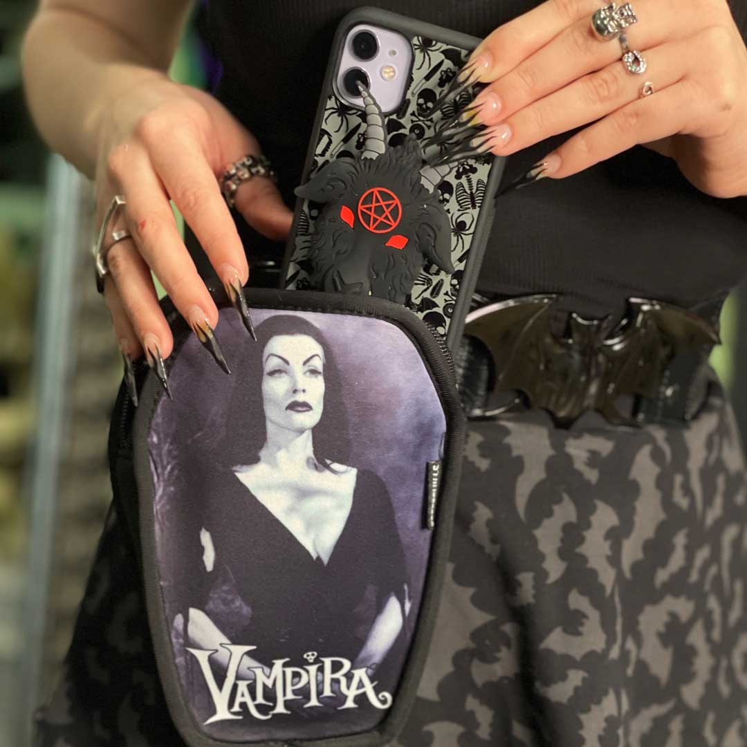 Vampira Plan 9 Coffin Clip Pouch