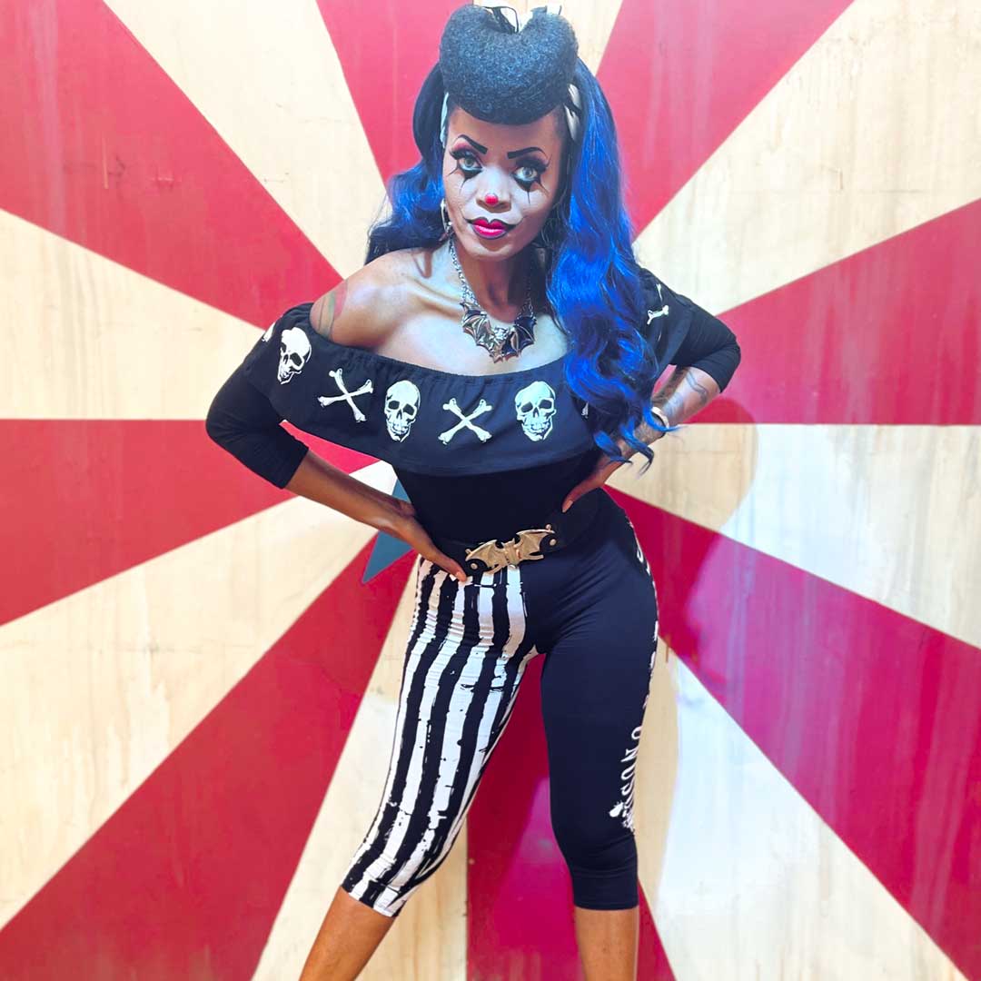 Strange & Unusual Stripe Capri Leggings