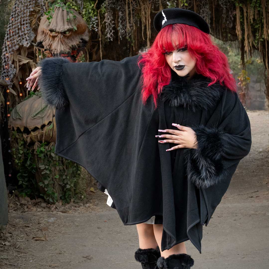 Glamour Ghoul Web Cape Black Fur - Kreepsville