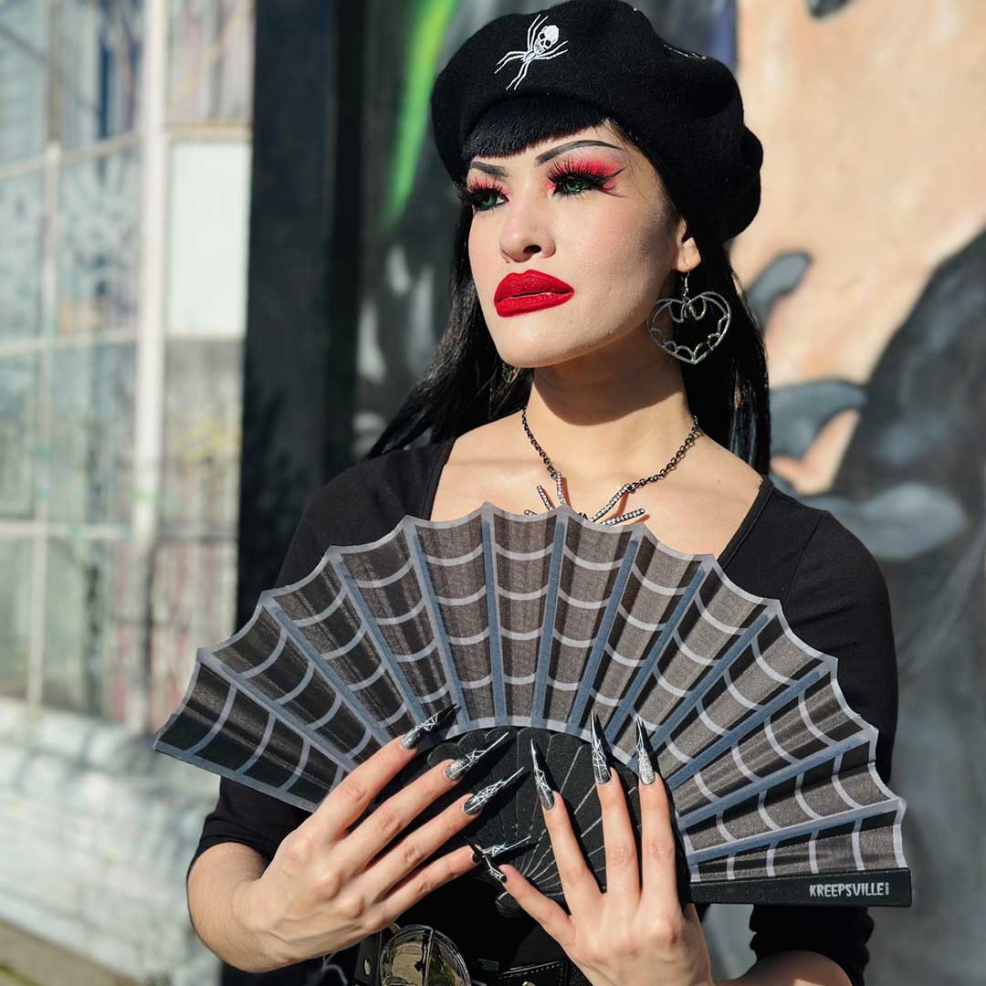 Spiderweb Scallop Fan Black - Kreepsville
