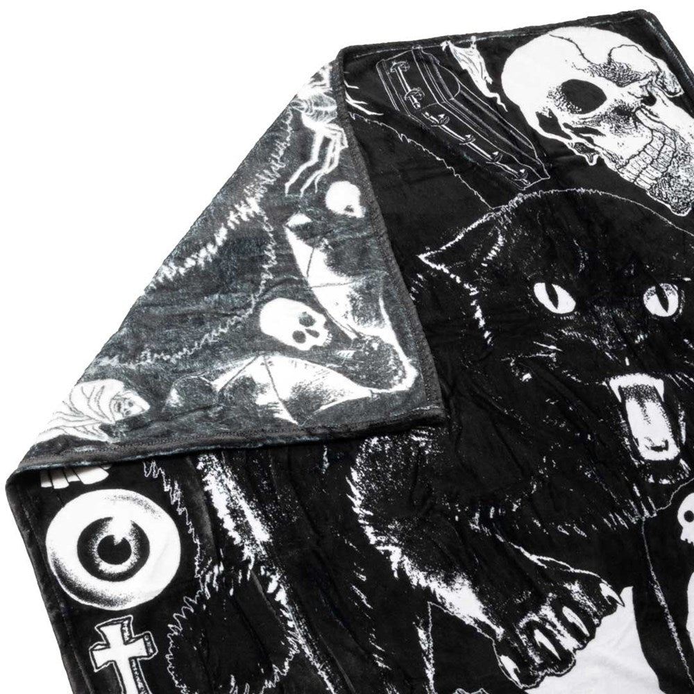 Black Cat 13 Throw Blanket
